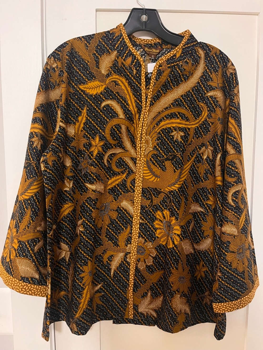 Indonesian batik blouse (fits like US 12) NWT